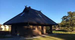 guļbūves māja celtniecība