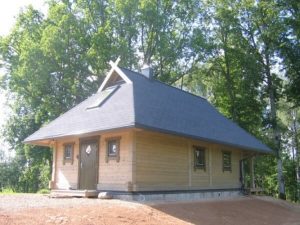 masīva karkasa māja