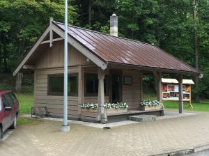 Guļbūve - sarga mājiņa